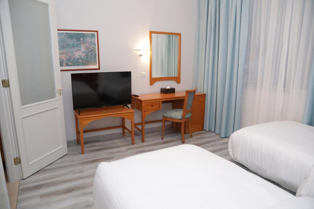 El Sheikh Suites Hotel Beirut Exteriör bild