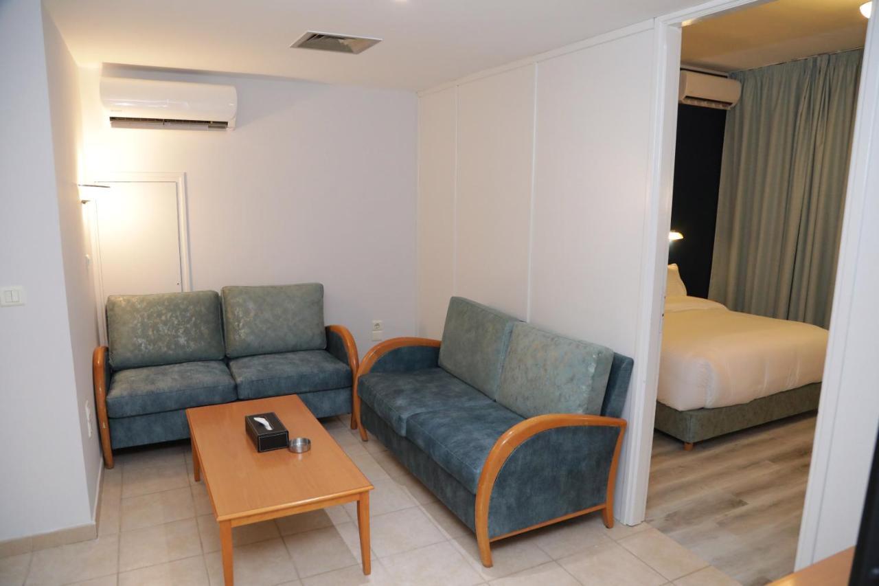 El Sheikh Suites Hotel Beirut Exteriör bild