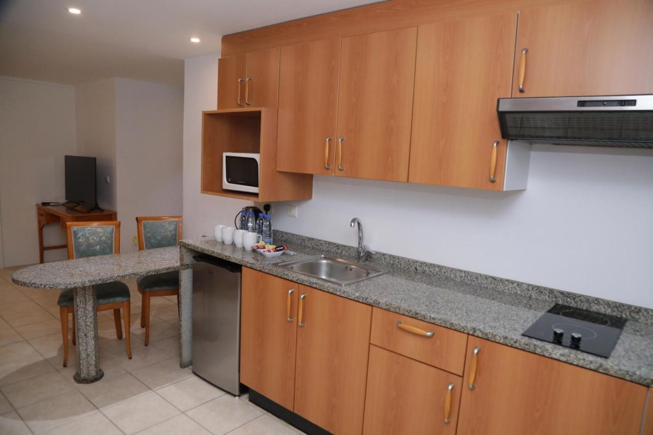 El Sheikh Suites Hotel Beirut Exteriör bild