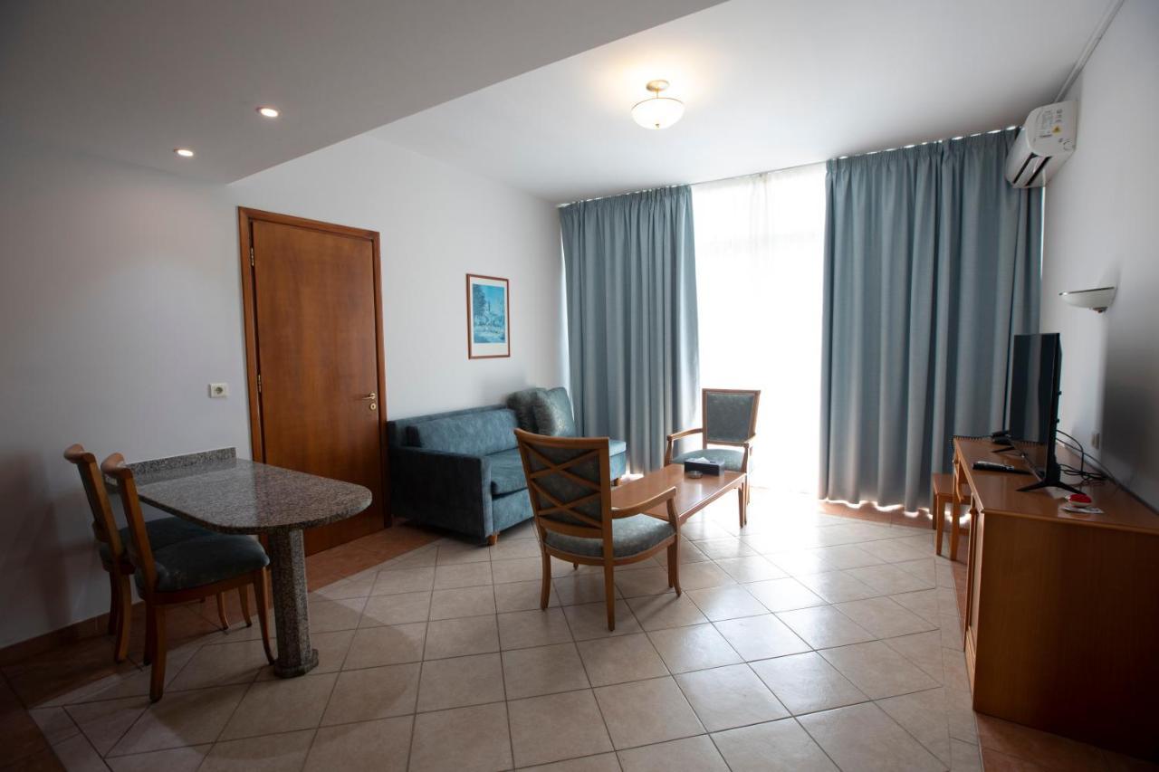 El Sheikh Suites Hotel Beirut Exteriör bild