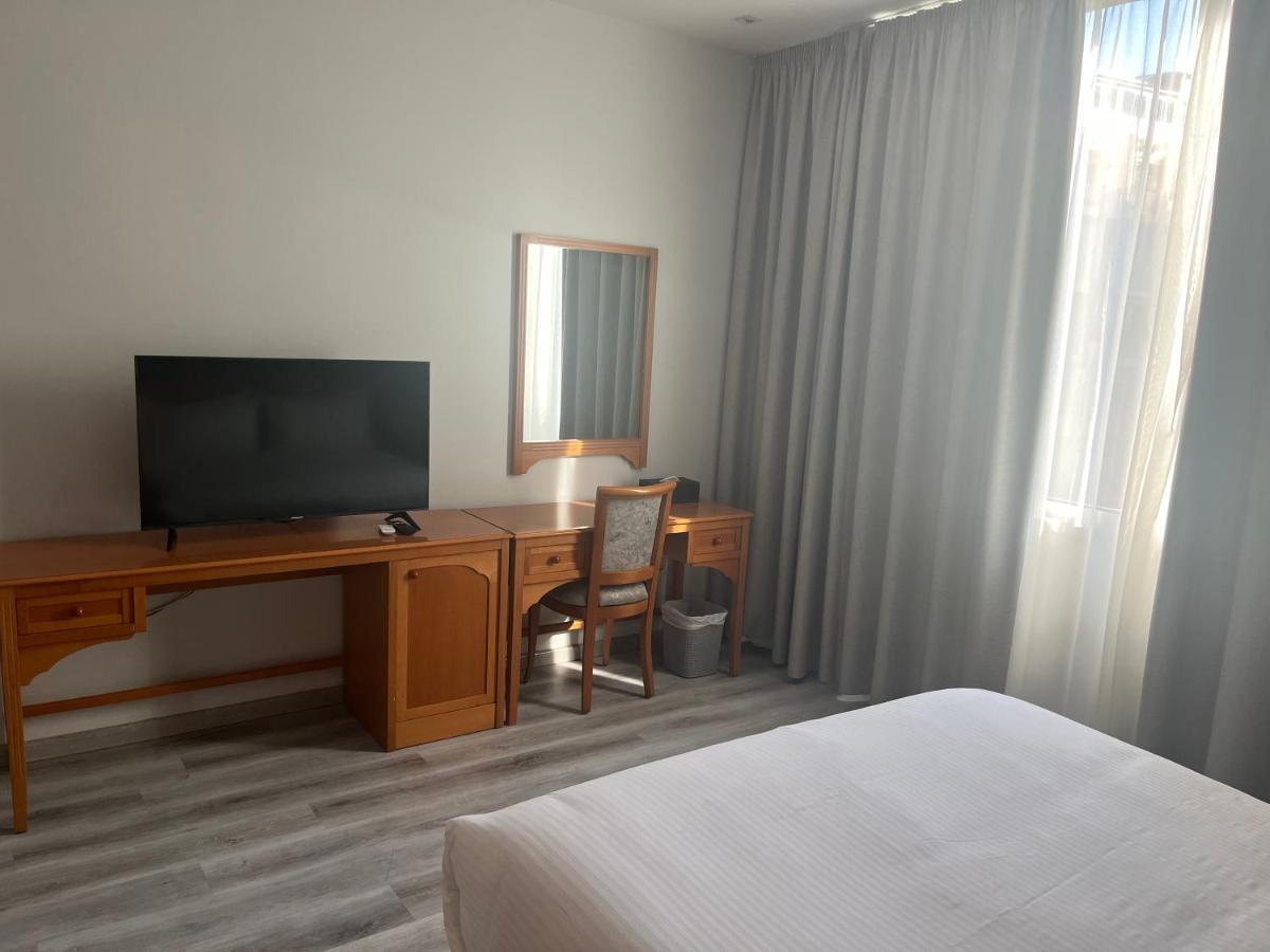 El Sheikh Suites Hotel Beirut Exteriör bild