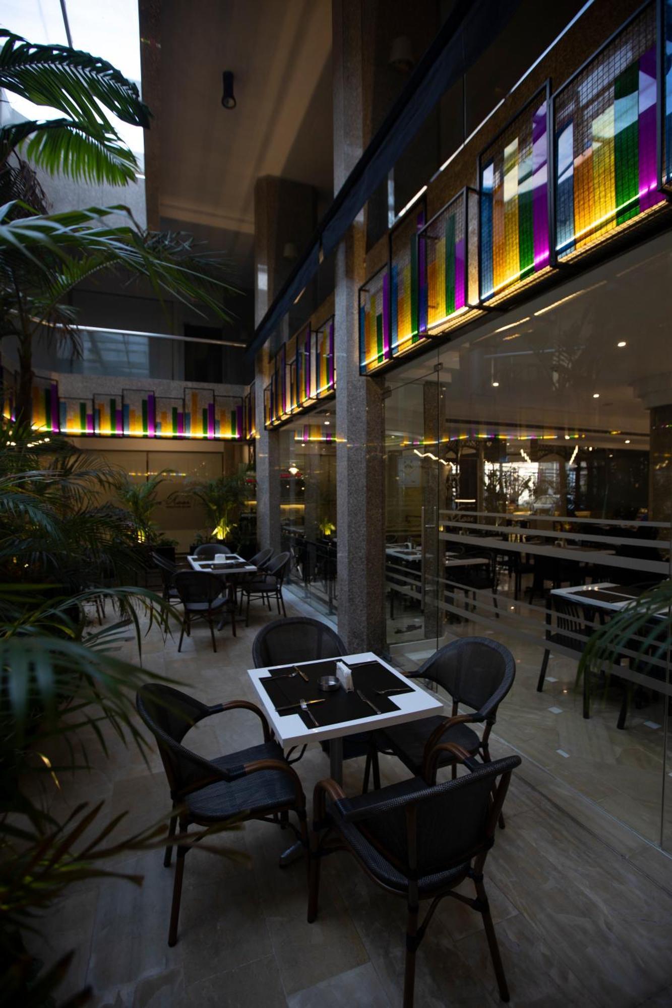 El Sheikh Suites Hotel Beirut Exteriör bild