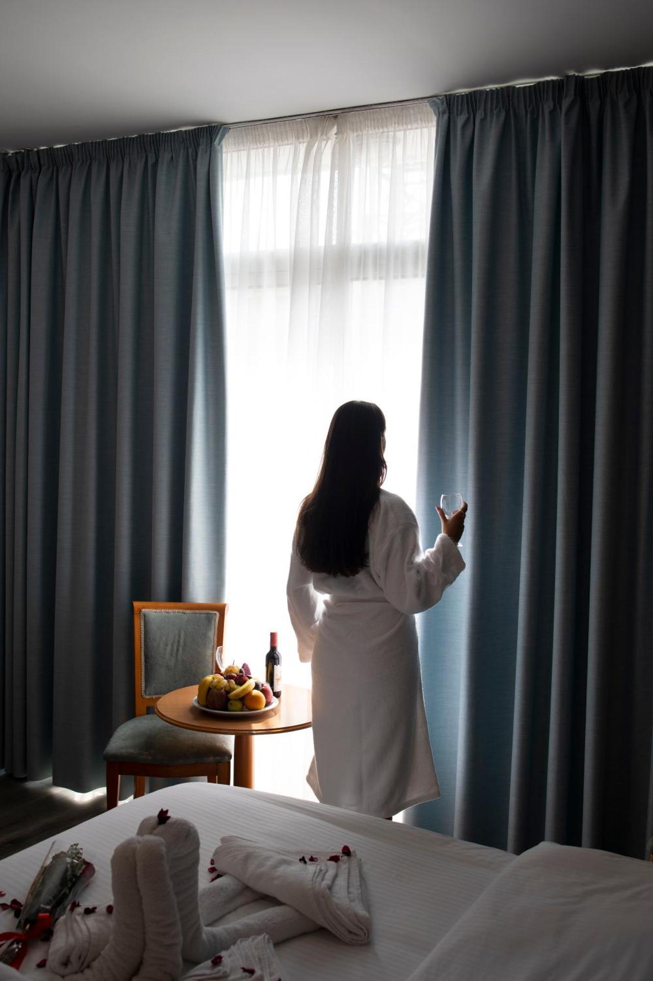 El Sheikh Suites Hotel Beirut Exteriör bild
