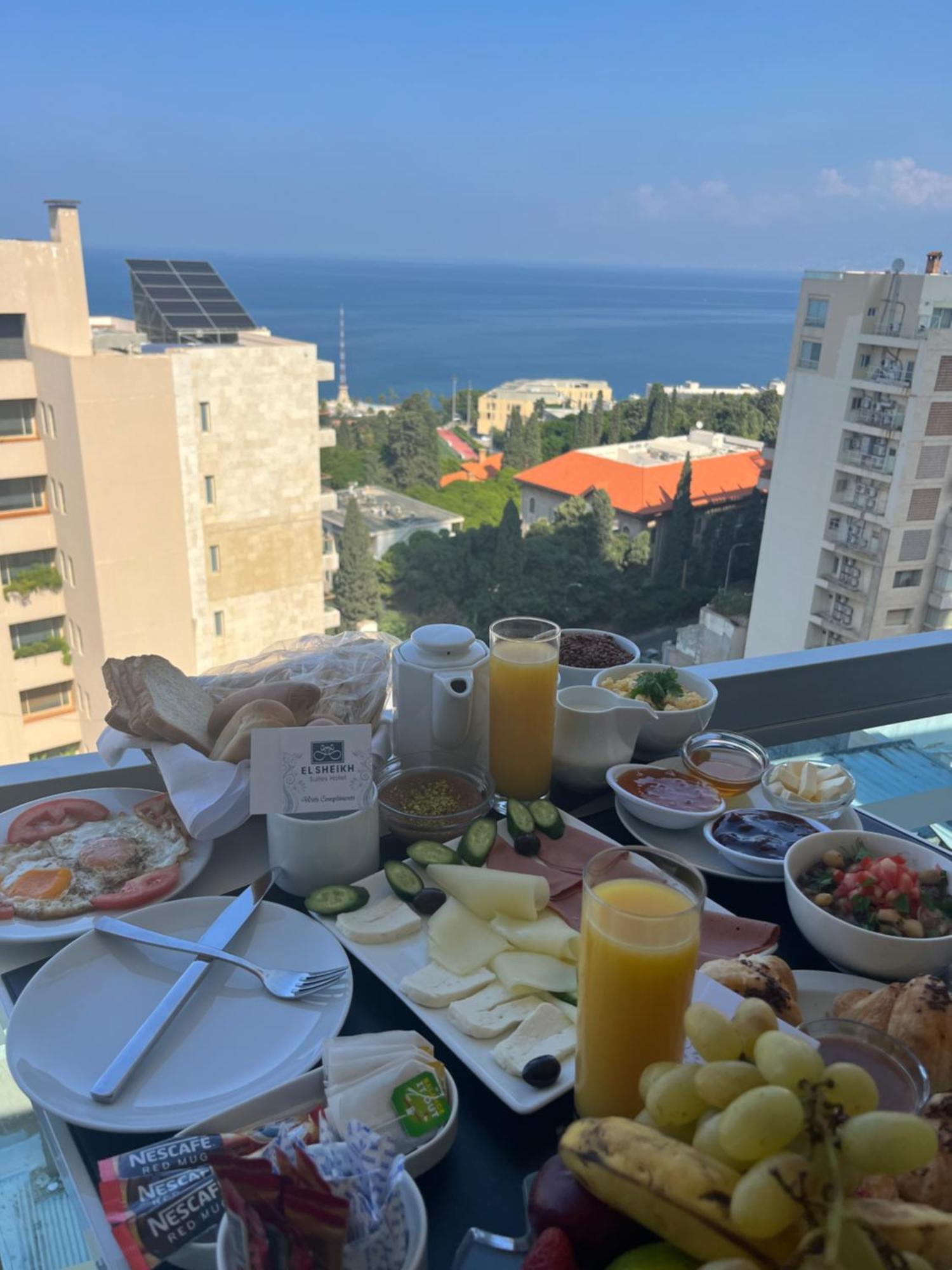 El Sheikh Suites Hotel Beirut Exteriör bild